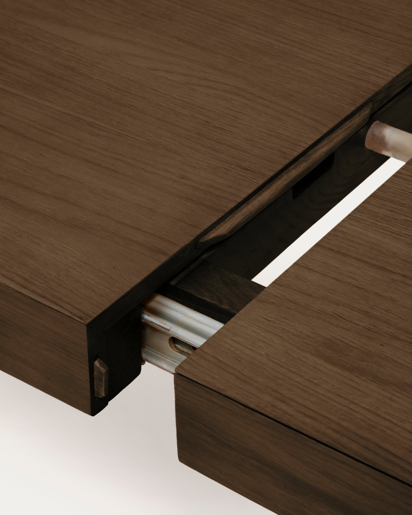 Tavolo allungabile Erisia in legno massello di rovere finitura tonalità noce scuro 180 (230) x 90 cm FSC 100%