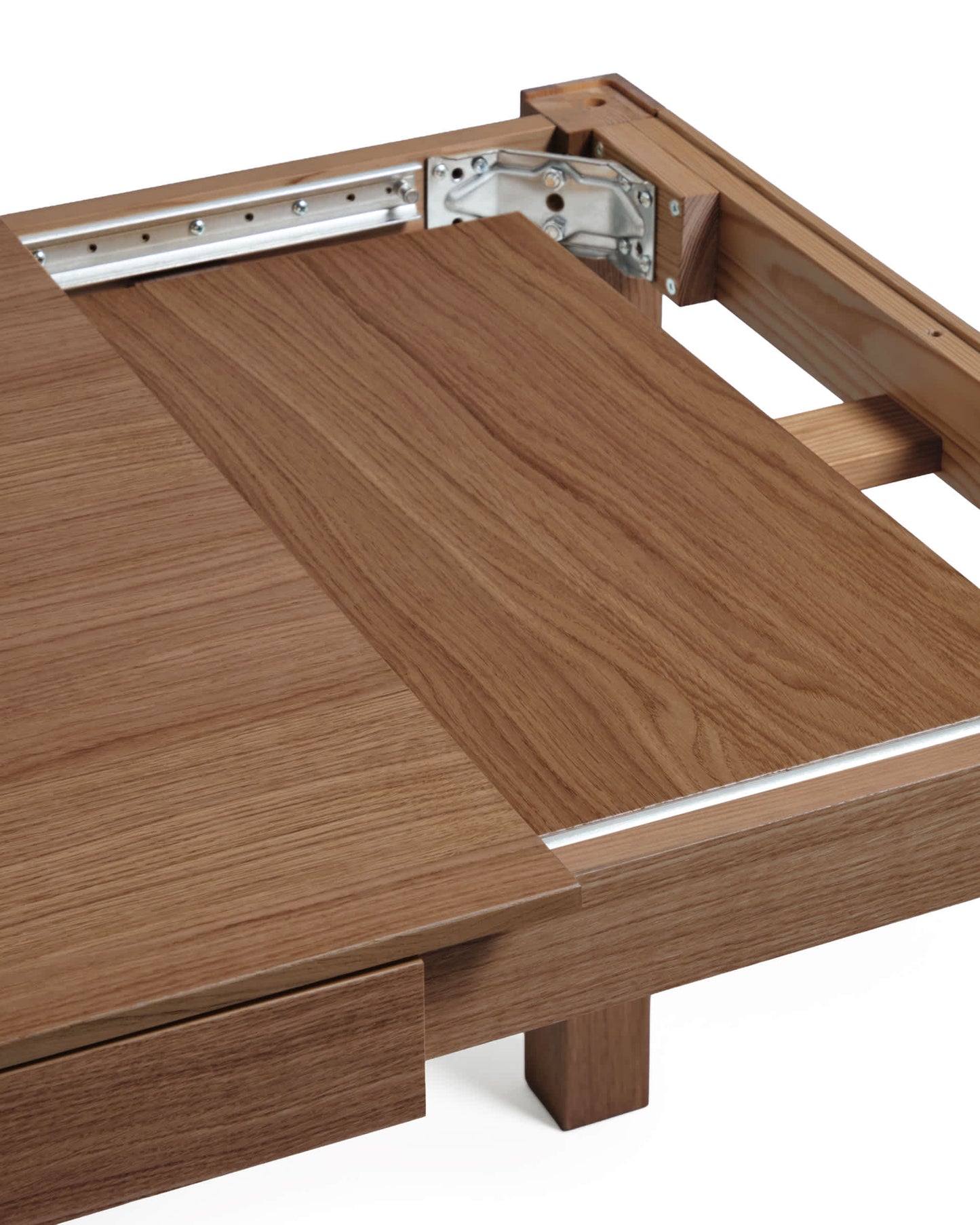Tavolo allungabile Narevi in impiallacciatura di rovere con finitura noce 130 (190) x 80 cm
