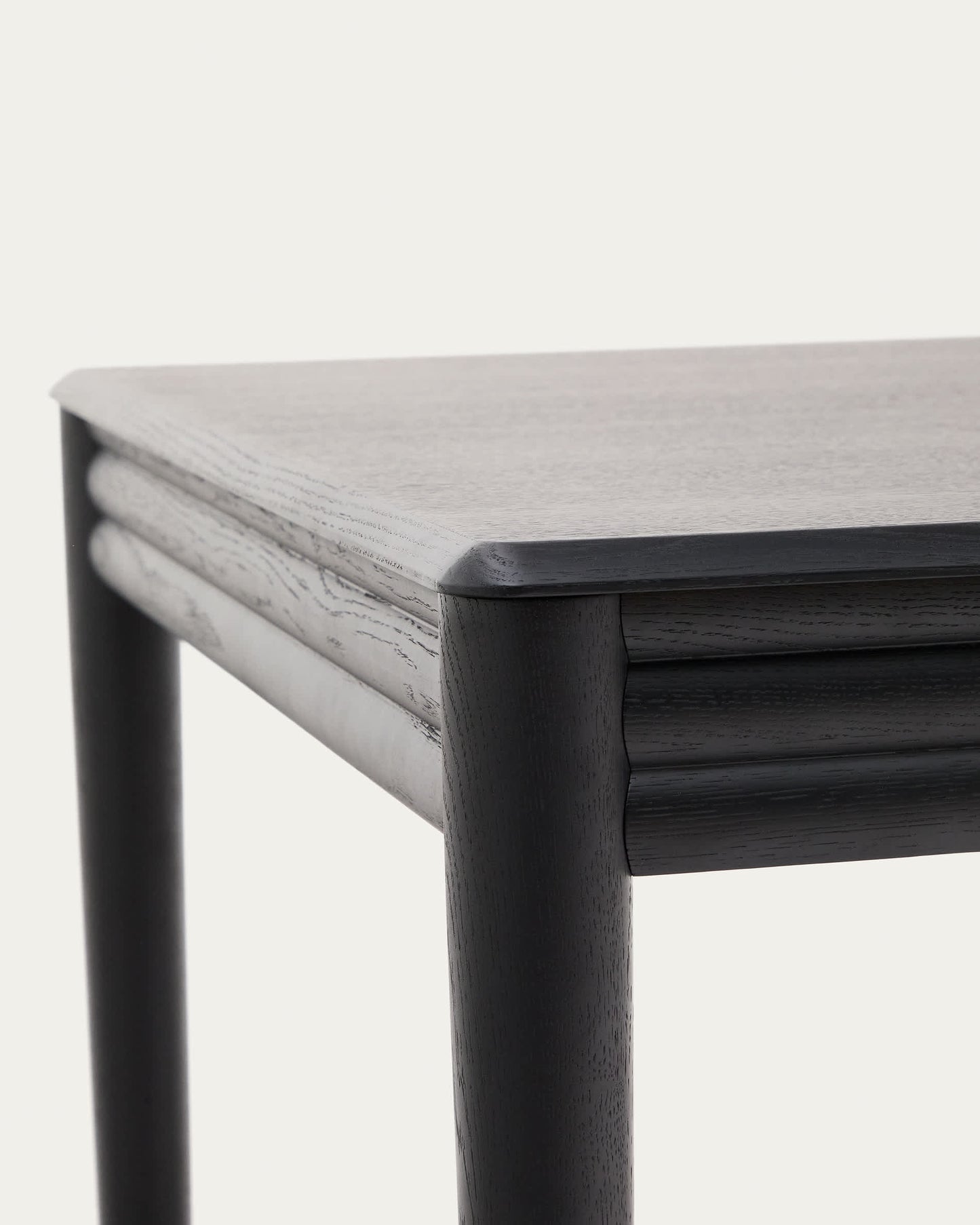 Tavolo allungabile Lenon in impiallacciatura e legno massello di rovere nero 160(200)x90 cm