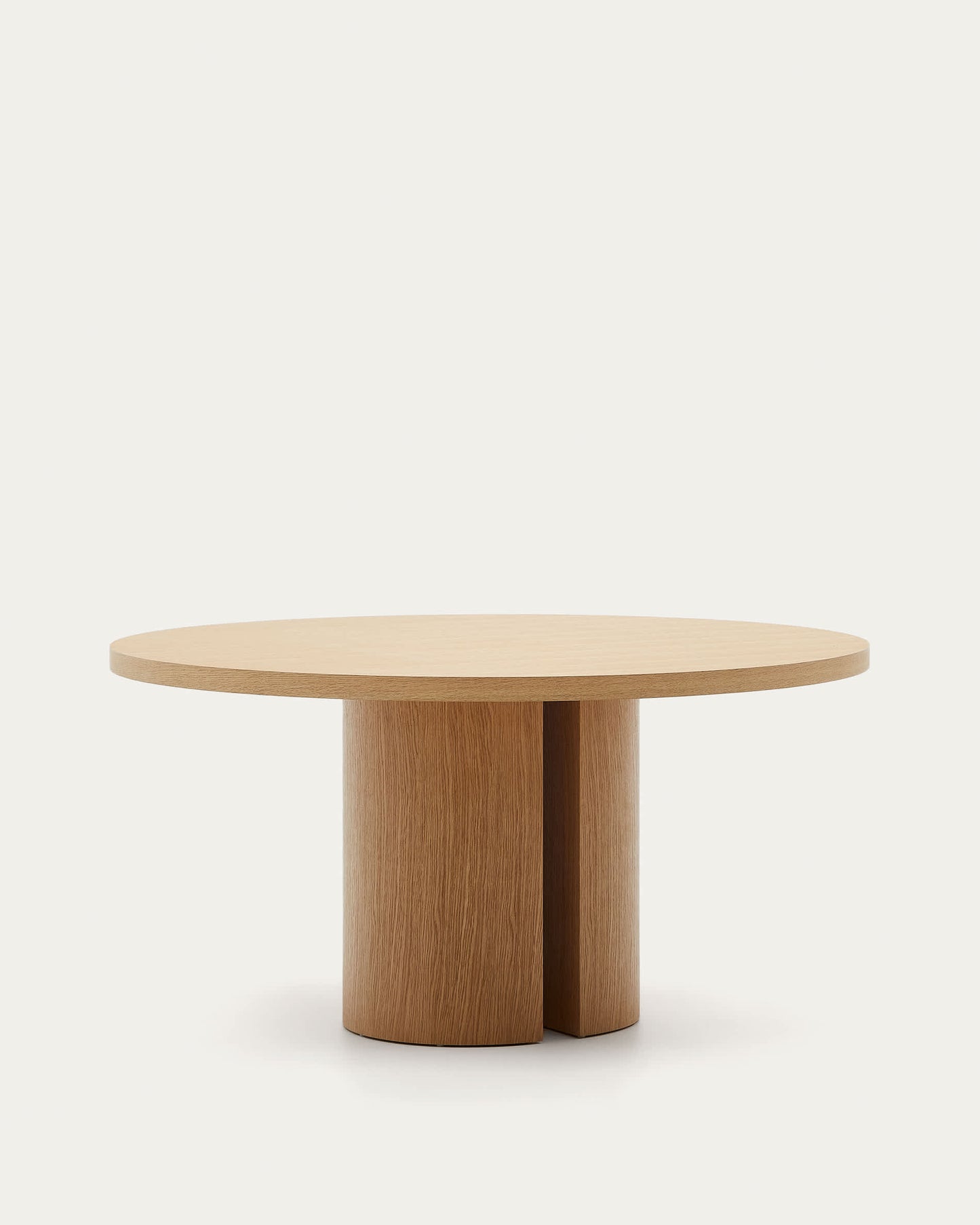Tavolo rotondo Nealy con impiallacciatura in rovere e finitura naturale Ø 150 cm