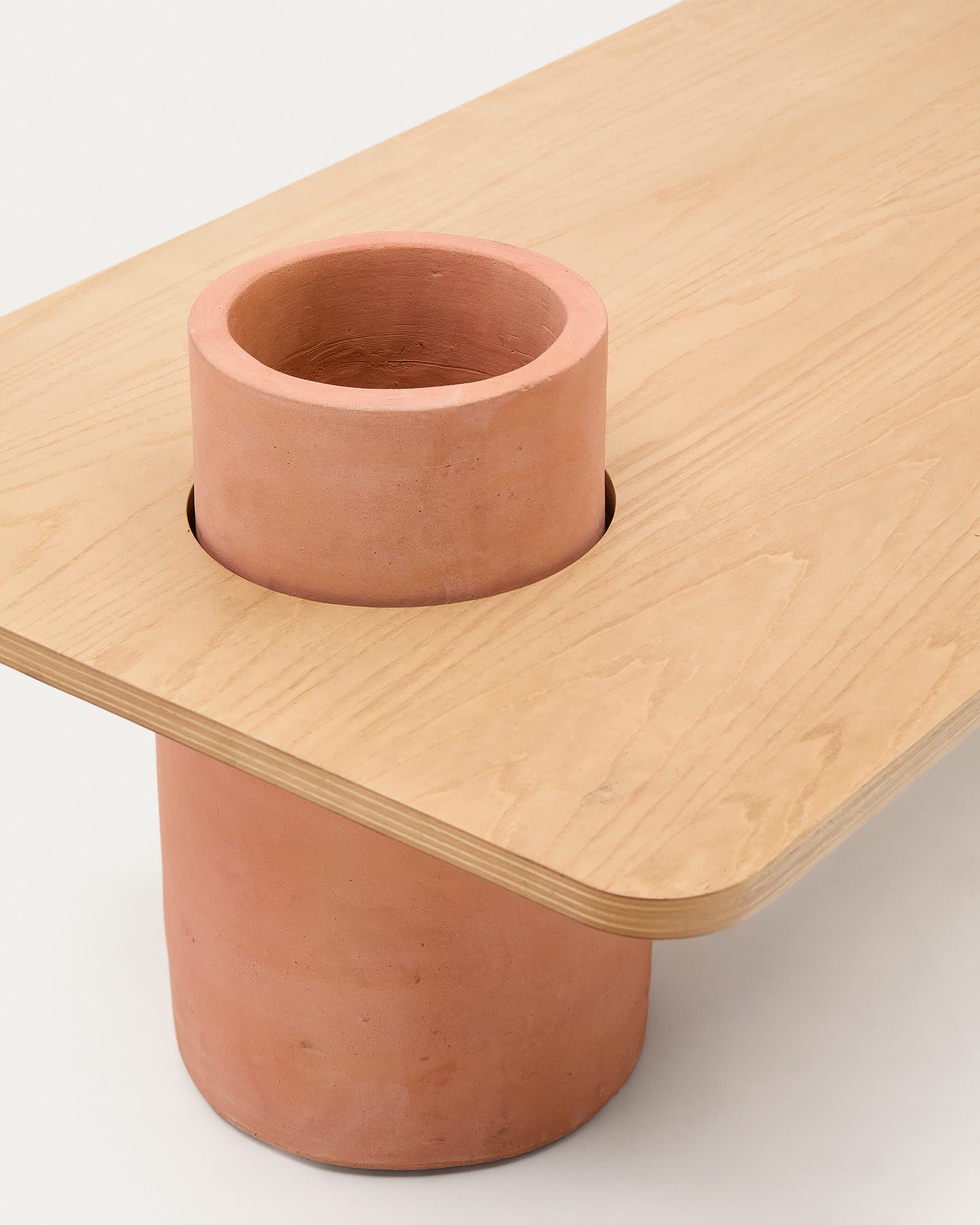 Tavolino Olaria in terracotta e impiallacciatura in rovere con finitura naturale 110 x 60 cm