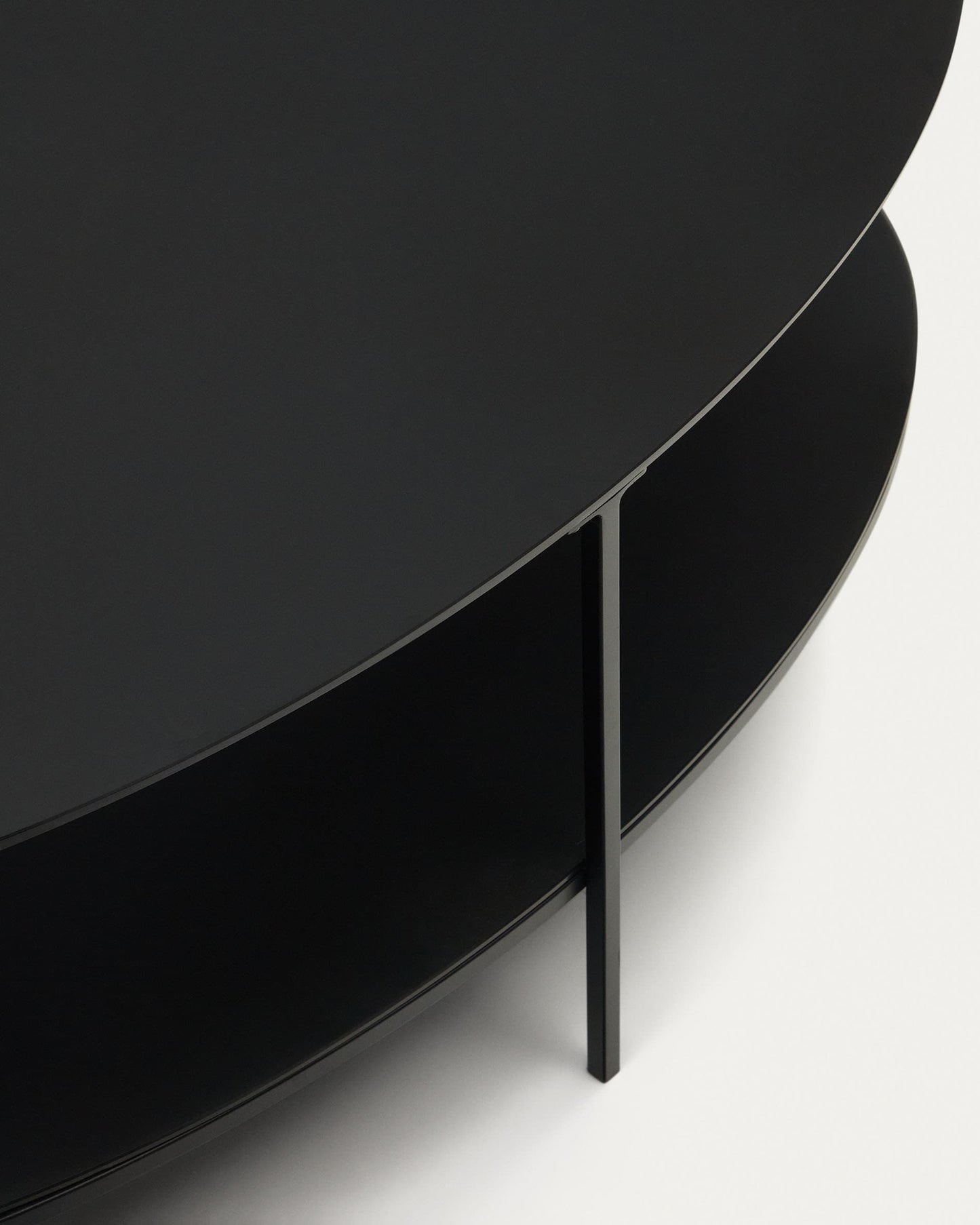 Tavolino Fideia in vetro temperato e metallo finitura verniciato nero opaco Ø 110 x 65 cm