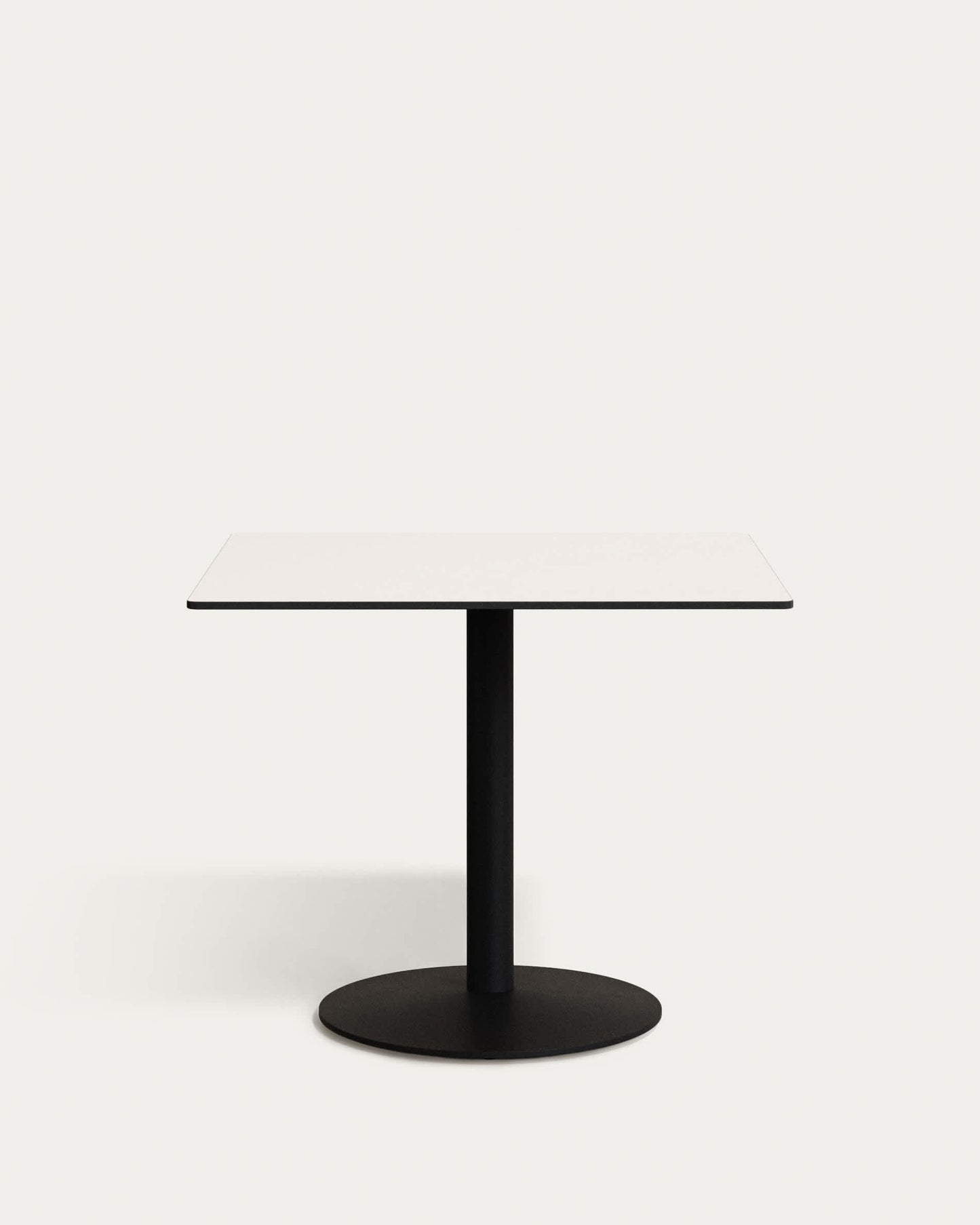 Tavolo da bar Esilda piano in bianco con gamba di metallo rifinita in nero 90 x 90 cm