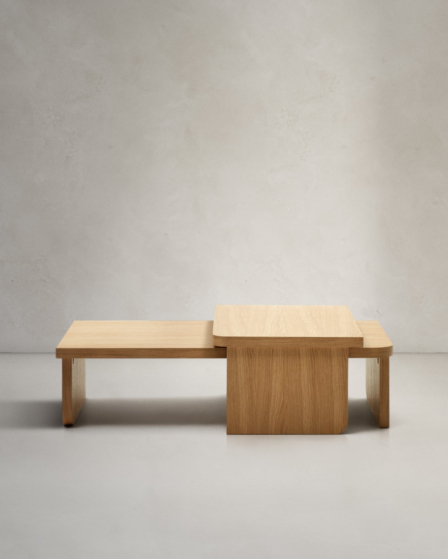 Set Oaq di 2 tavolini impiallacciato rovere finitura naturale