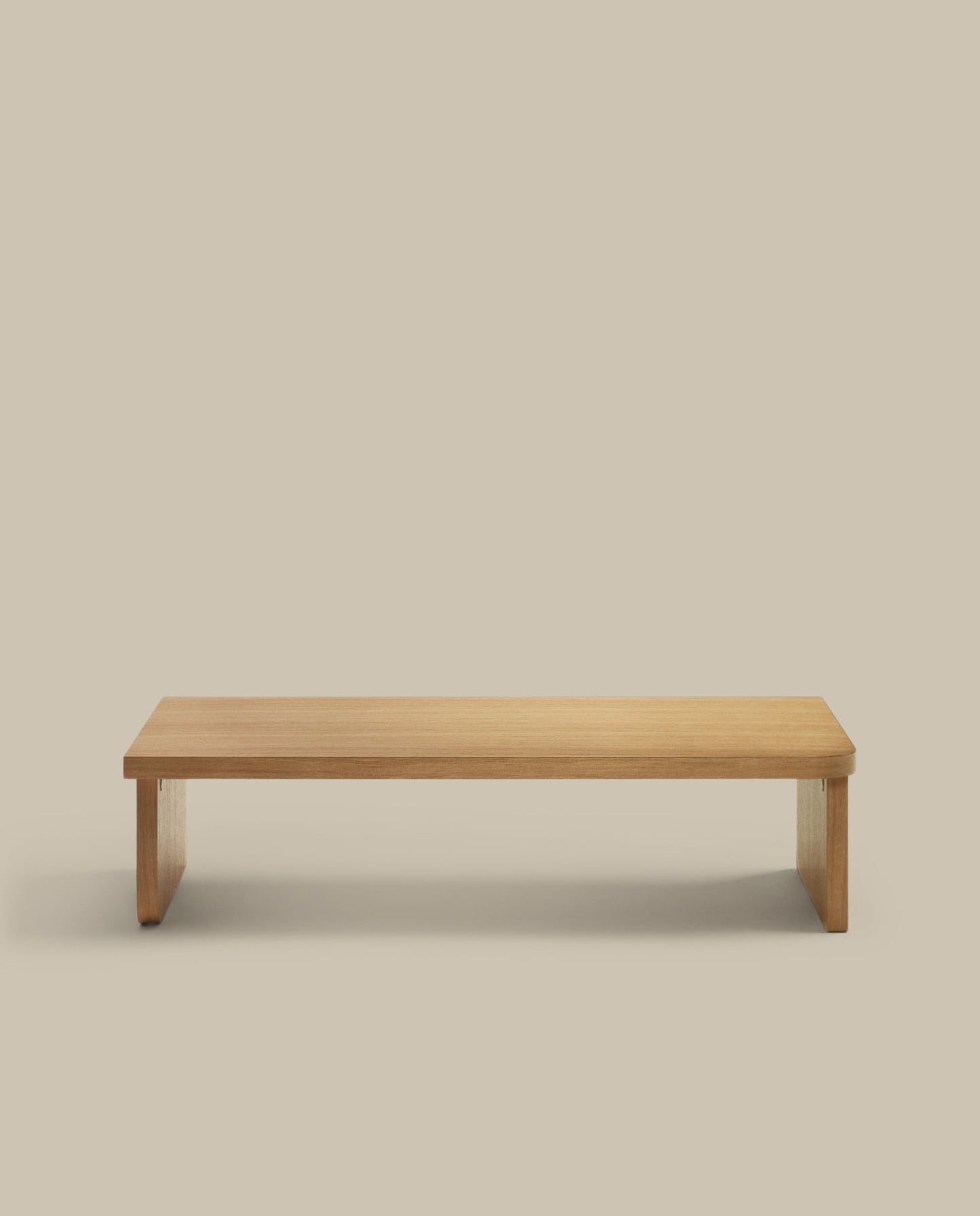 Tavolino da caffè Oaq impiallacciato rovere finitura naturale 140 x 75 cm